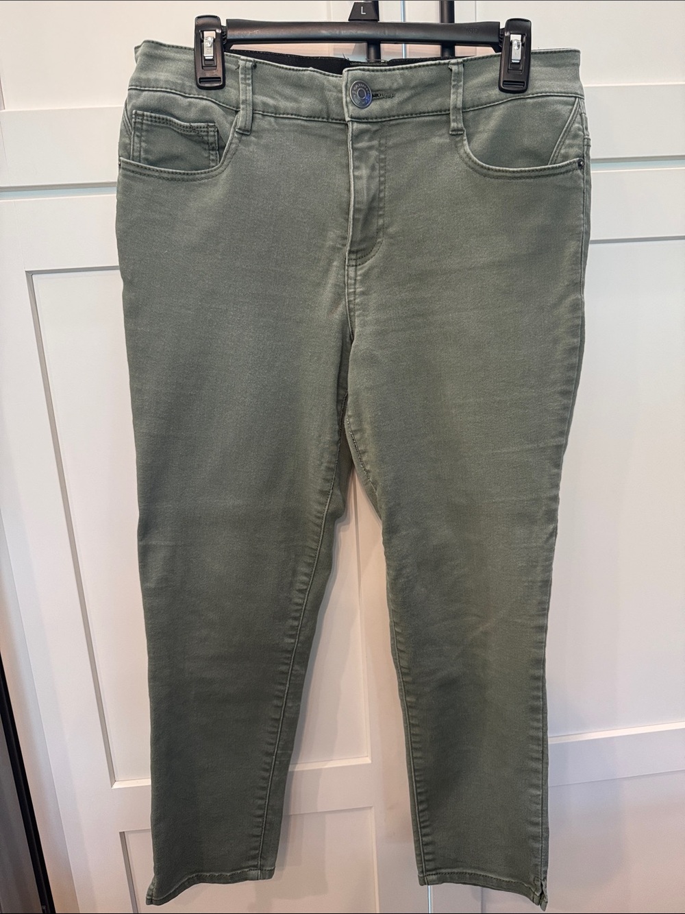 Olive Green Women’s High-Rise Slim Capri Stretchy Jeans